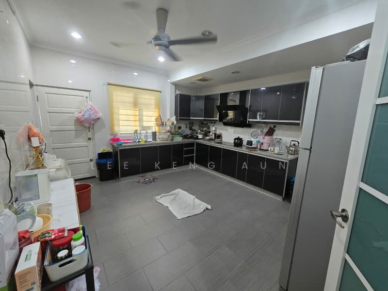 2-storey Terraced House for Sale in Taman Bayu Perdana (Klang) - Lee Keng Aun - Kitchen - PropertyGuru.com.my