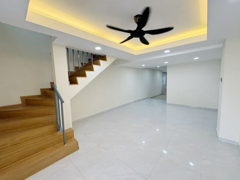 Rumah Teres 2 Tingkat untuk Dijual di Taman Kota Masai (Pasir Gudang) - Wil Mong - Living Room - PropertyGuru.com.my