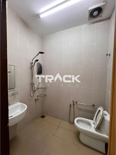 Bungalow for Sale in Petaling Jaya (Selangor) - Jey Ong - Bathroom - PropertyGuru.com.my