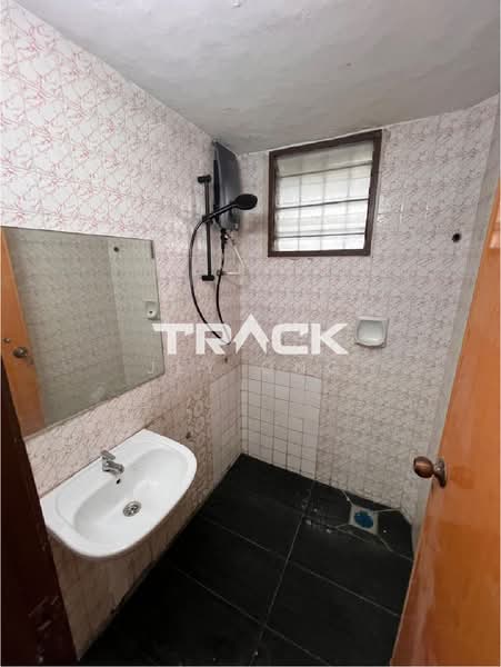 Bungalow for Sale in Petaling Jaya (Selangor) - Jey Ong - Bathroom - PropertyGuru.com.my