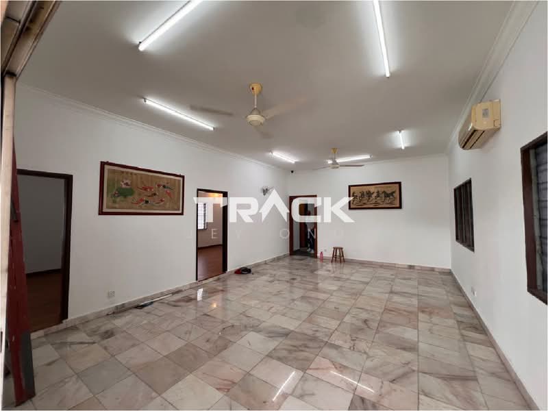 Bungalow for Sale in Petaling Jaya (Selangor) - Jey Ong - Living Room - PropertyGuru.com.my