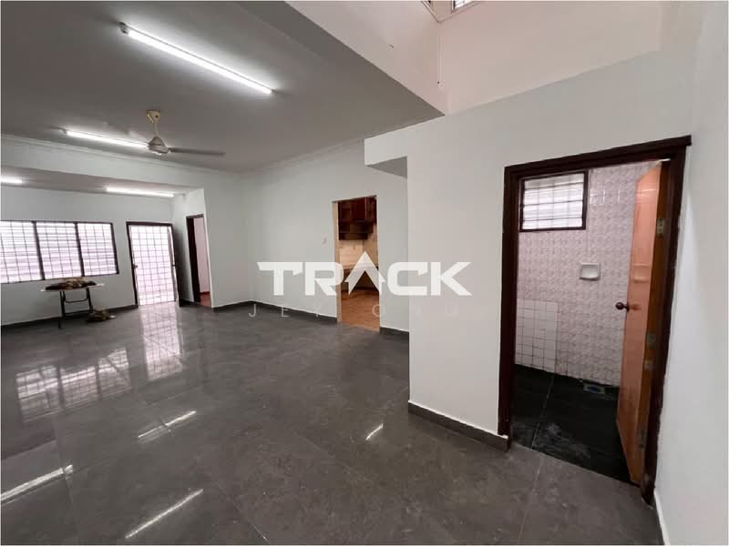 Bungalow for Sale in Petaling Jaya (Selangor) - Jey Ong - Living Room - PropertyGuru.com.my