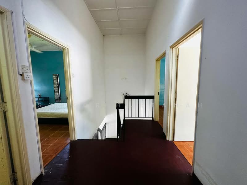 Rumah Teres 2 Tingkat untuk Dijual di Ampang (Selangor) - Syukor Hartanah - Corridor - PropertyGuru.com.my