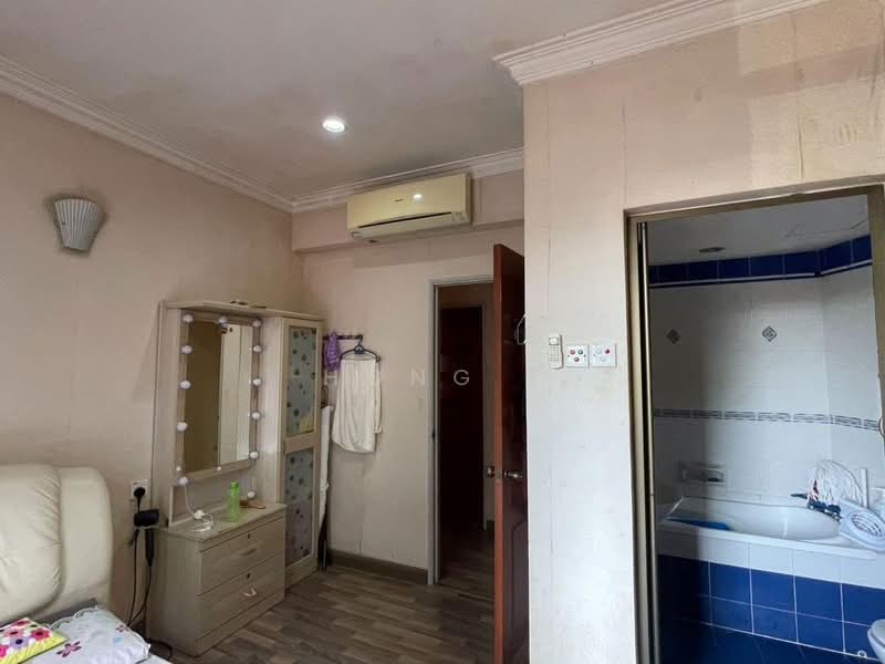 Kondominium untuk Disewa di E-Park Condominium - Hong . - Bedroom - PropertyGuru.com.my