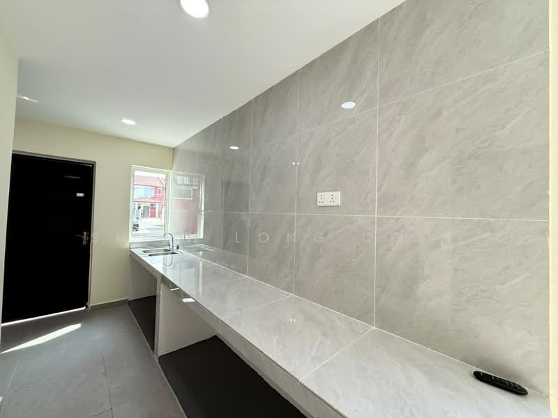 Rumah Teres 2-Tingkat untuk Dijual di Nusa Bayu (Iskandar Puteri (Nusajaya)) - Shieh Long Chen - Kitchen - PropertyGuru.com.my