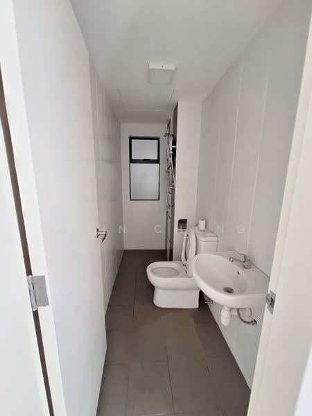Servis Apartment untuk Dijual di Zeva @ Equine South - John Chong - Bathroom - PropertyGuru.com.my