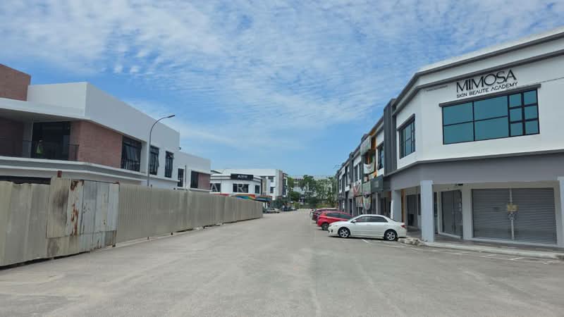 Kedai / Pejabat untuk Dijual di Taman Pelangi Indah (Ulu Tiram) - Karl Lim - Exterior - PropertyGuru.com.my