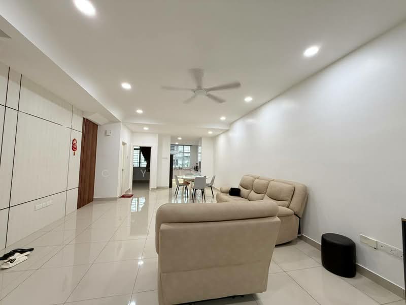 Rumah Teres 2 Tingkat untuk Dijual di Taman Mutiara Rini (Skudai) - Crystal Tan - Living Room - PropertyGuru.com.my