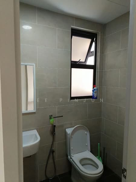 Service Residence for Rent at Ten Kinrara - Lee Pinjun - PropertyGuru.com.my