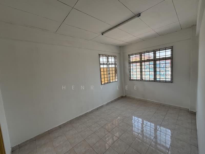Apartment for Sale at Vista Seri Alam - Henry Lee - Interior - PropertyGuru.com.my