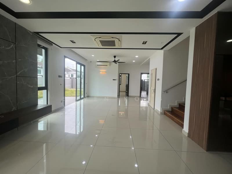 Semi-Detached House for Sale in Taman Nusa Idaman (Iskandar Puteri (Nusajaya)) - Seven Kong - Living Room - PropertyGuru.com.my