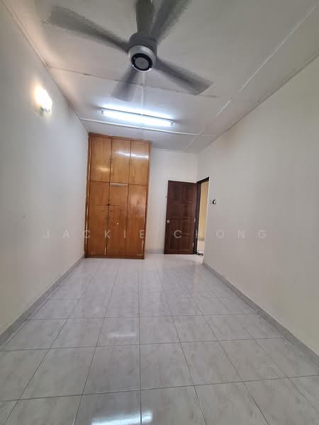 Rumah Teres 2 Tingkat untuk Dijual di Taman Overseas Union (Taman Oug) (Jalan Klang Lama (Old Klang Road)) - Jackie Chong - Interior - PropertyGuru.com.my