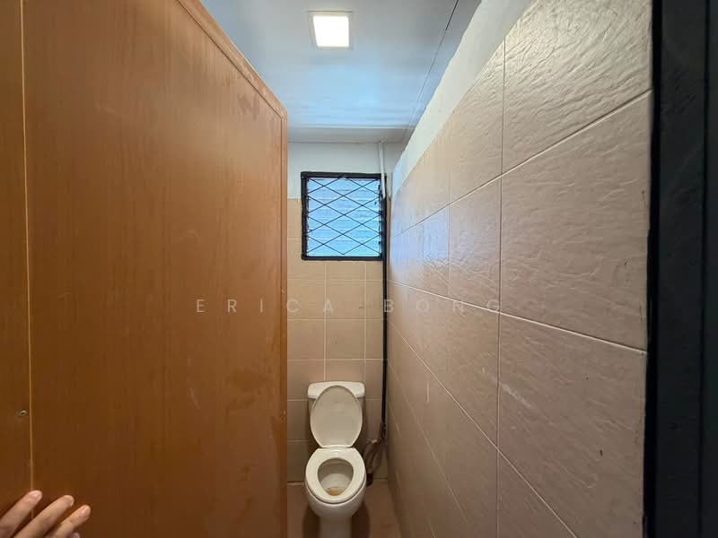 1-storey Terraced House for Sale in Taman Malihah (Kuching) - Erica Bong - Bathroom - PropertyGuru.com.my