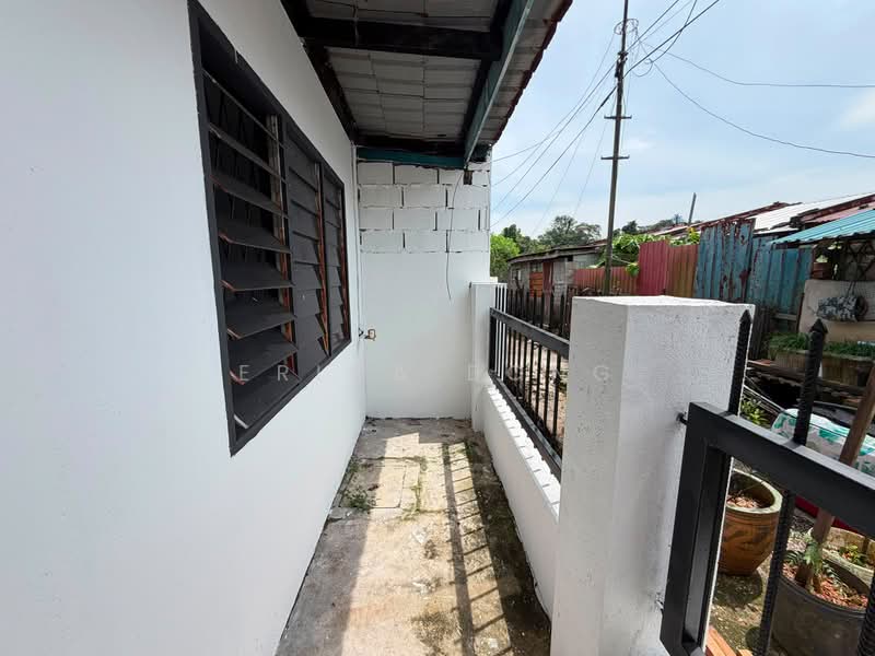 1-storey Terraced House for Sale in Taman Malihah (Kuching) - Erica Bong - Exterior - PropertyGuru.com.my