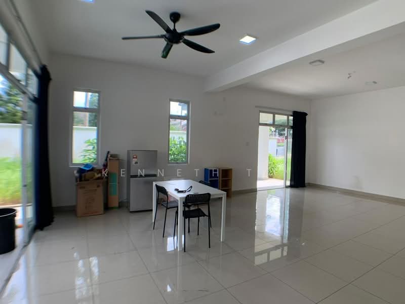2-storey Terraced House for Sale in Taman Molek (Johor Bahru) - Kenneth Tan - Living Room - PropertyGuru.com.my