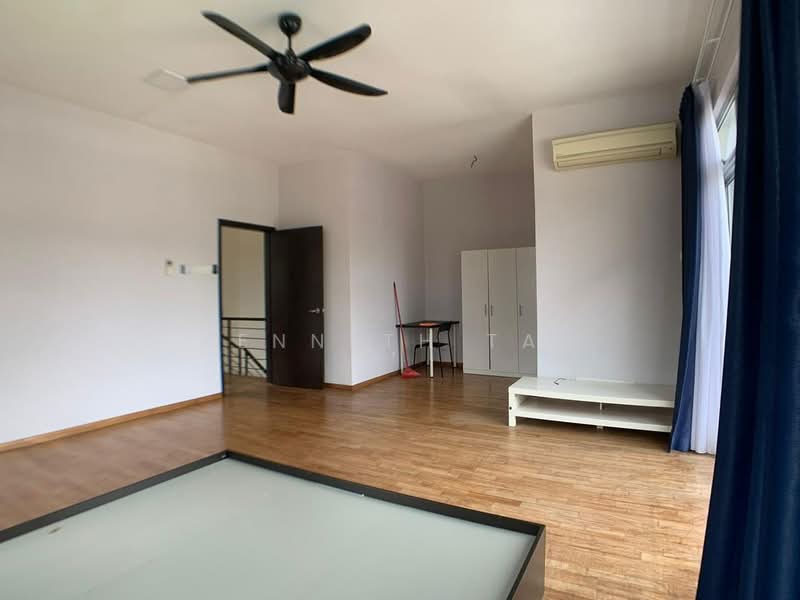 2-storey Terraced House for Sale in Taman Molek (Johor Bahru) - Kenneth Tan - Interior - PropertyGuru.com.my
