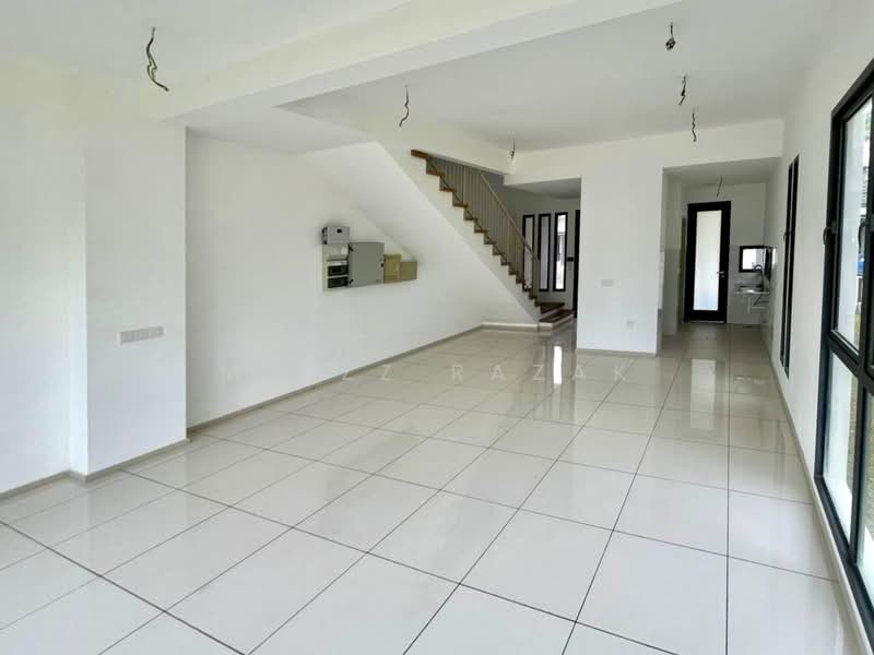 Terraced House for Sale in Elmina (Shah Alam) - Muizz Razak - PropertyGuru.com.my