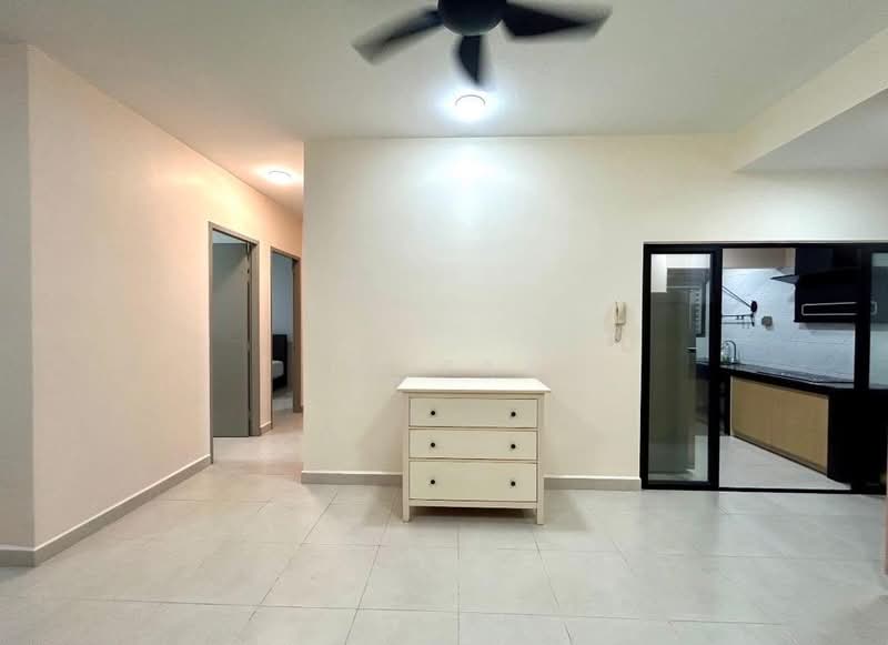 Servis Apartment untuk Dijual di VIM 3 @ Desa Park North - JC Tay - Living Room - PropertyGuru.com.my