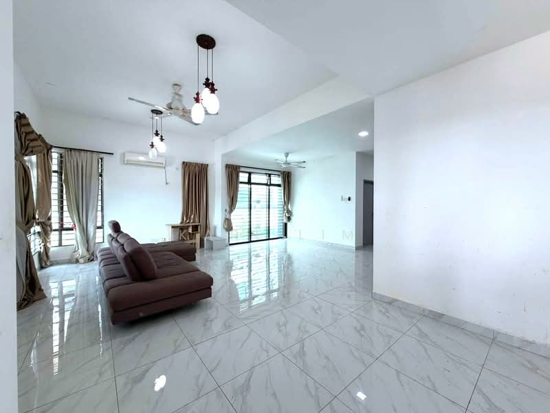 Cluster House for Sale in Taman Nusa Bestari (Iskandar Puteri (Nusajaya)) - Karl Lim - Living Room - PropertyGuru.com.my