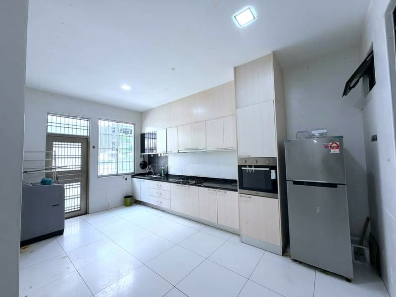 Cluster House for Sale in Taman Nusa Bestari (Iskandar Puteri (Nusajaya)) - Karl Lim - Kitchen - PropertyGuru.com.my