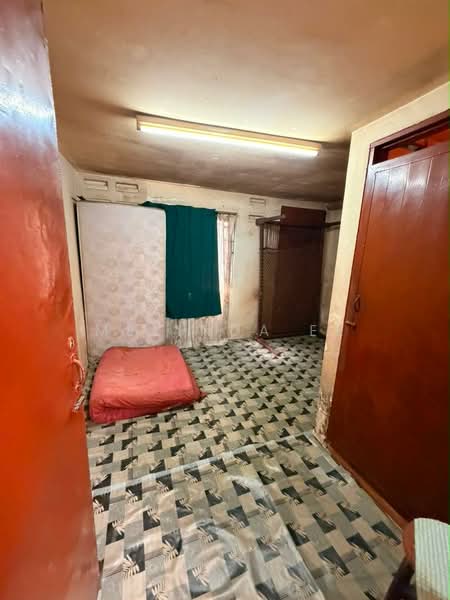 Rumah Teres 1 Tingkat untuk Dijual di Taman Abad (Johor Bahru) - Melinda Ee - Bedroom - PropertyGuru.com.my