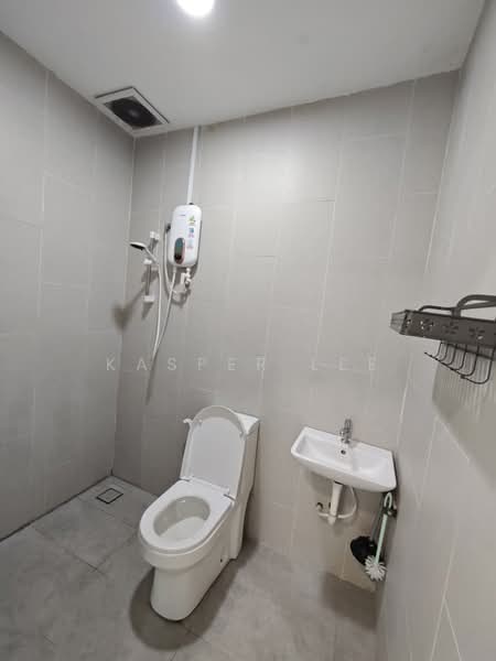 Rumah Teres 1 Tingkat untuk Disewa di Taman Johor Jaya (Johor Bahru) - Kasper Lee - Bathroom - PropertyGuru.com.my