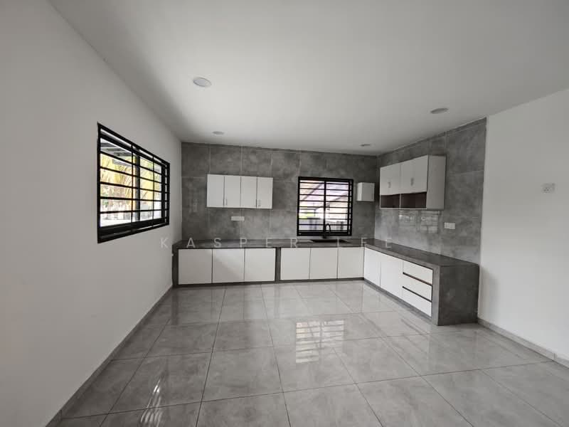 Rumah Teres 1 Tingkat untuk Disewa di Taman Johor Jaya (Johor Bahru) - Kasper Lee - Kitchen - PropertyGuru.com.my