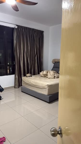Service Residence for Sale at D'Summit Residences - Daniel Yong - Bedroom - PropertyGuru.com.my