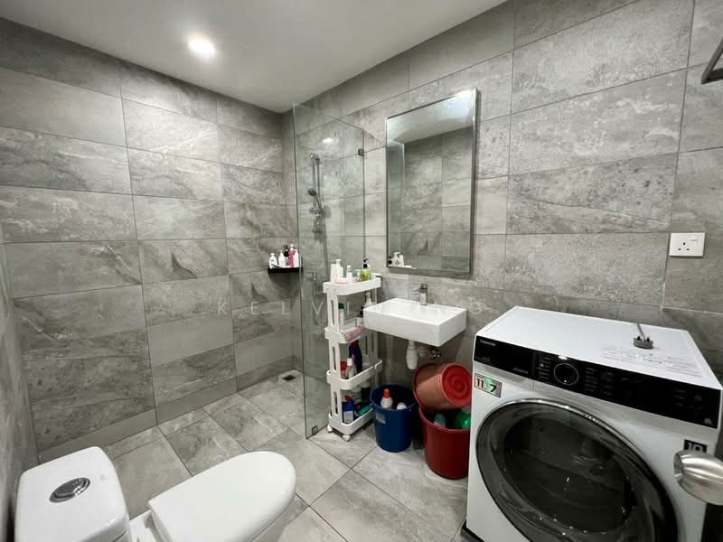 Servis Apartment untuk Disewa di Equine Residence - Kelvin Ng - Bathroom - PropertyGuru.com.my