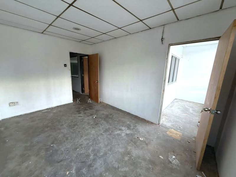 Shop for Sale in Taman Tasek (Johor Bahru) - Karl Lim - Interior - PropertyGuru.com.my