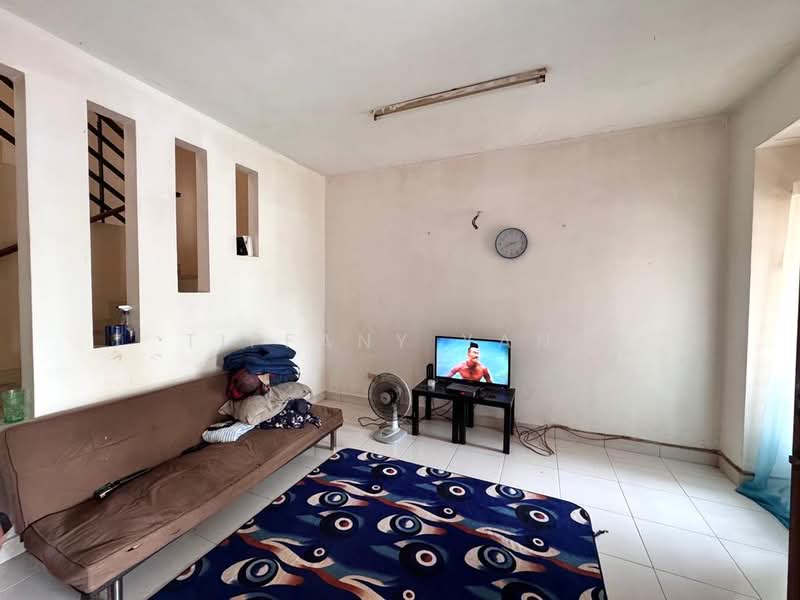 Rumah Teres 2 Tingkat untuk Dijual di Rawang (Selangor) - Tiffany Yang - Living Room - PropertyGuru.com.my