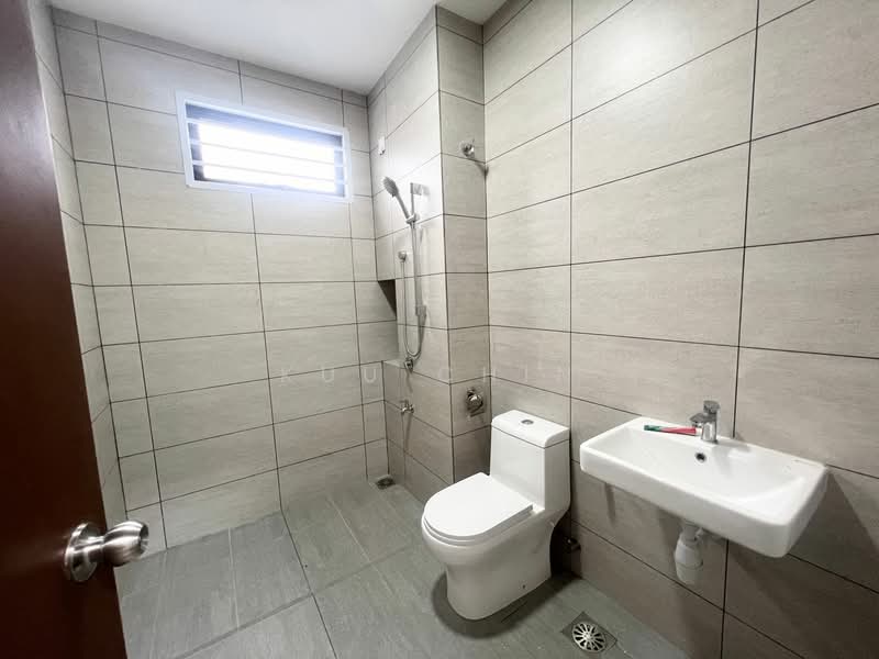 Rumah Teres 2 Tingkat untuk Dijual di Bandar Indahpura (Kulai) - Kuu Chin - Bathroom - PropertyGuru.com.my