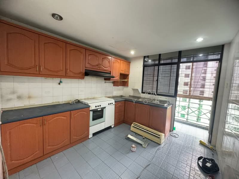 Pangsapuri untuk Dijual di Mewah View Luxurious Apartments - Daniel Yong - Kitchen - PropertyGuru.com.my