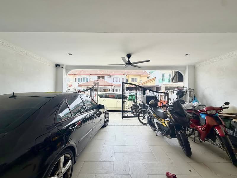 Rumah Teres untuk Dijual di Taman Aman Putra (Puchong) - Nana Cheah - PropertyGuru.com.my