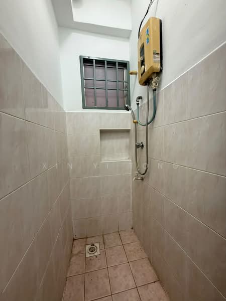 Condominium for Sale at Medan Putra Condominium - Xin Yi Tong - Bathroom - PropertyGuru.com.my