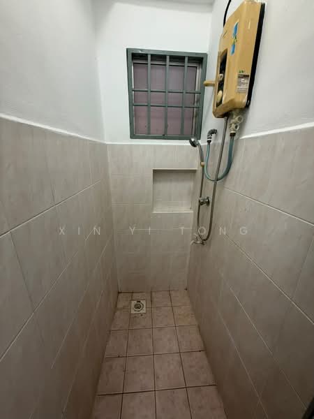 Condominium for Sale at Medan Putra Condominium - Xin Yi Tong - Bathroom - PropertyGuru.com.my
