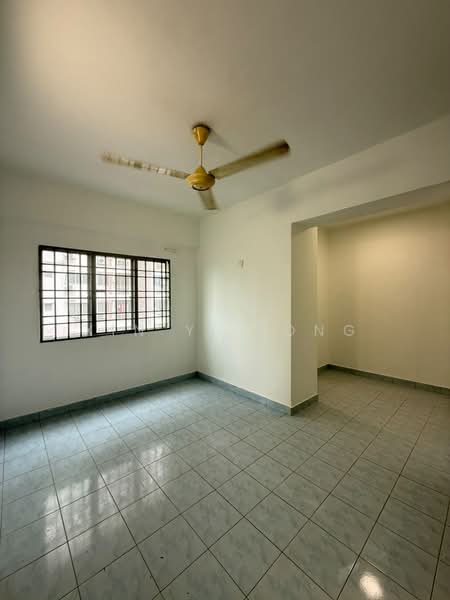 Condominium for Sale at Medan Putra Condominium - Xin Yi Tong - Living Room - PropertyGuru.com.my