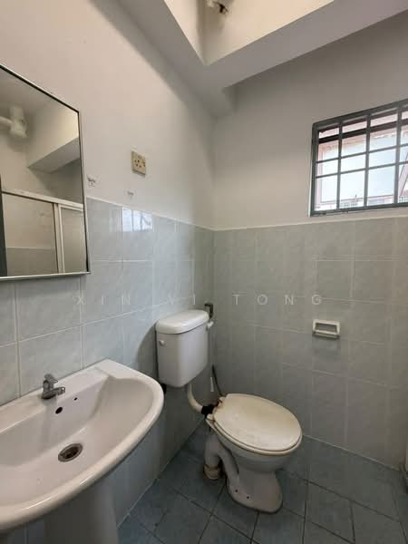 Condominium for Sale at Medan Putra Condominium - Xin Yi Tong - Bathroom - PropertyGuru.com.my