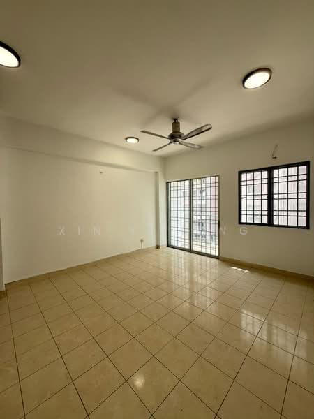 Condominium for Sale at Medan Putra Condominium - Xin Yi Tong - Living Room - PropertyGuru.com.my