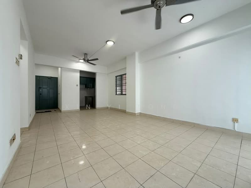 Condominium for Sale at Medan Putra Condominium - Xin Yi Tong - Living Room - PropertyGuru.com.my
