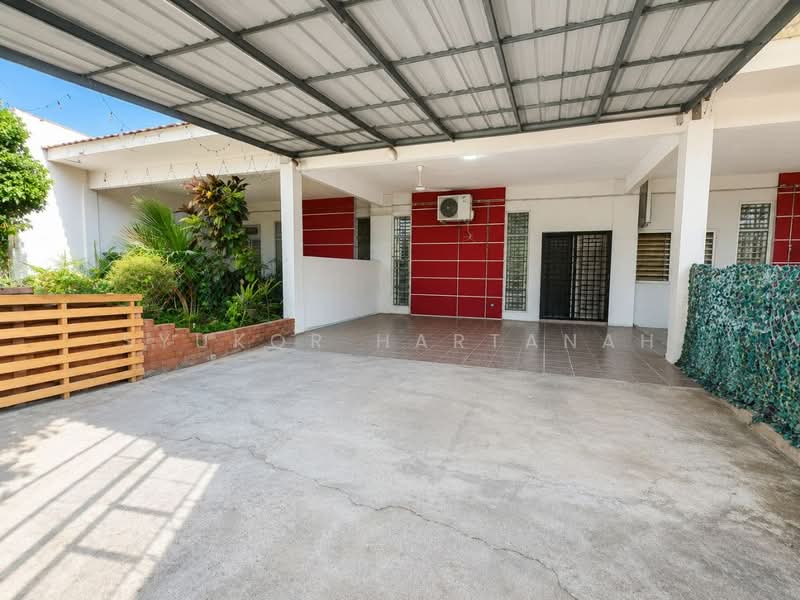 Rumah Teres 1 Tingkat untuk Dijual di Telok Panglima Garang (Selangor) - Syukor Hartanah - Exterior - PropertyGuru.com.my