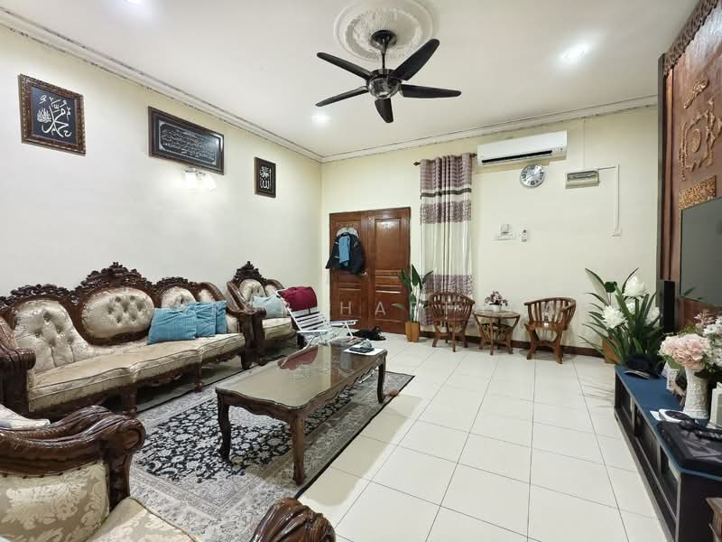 Rumah Teres 1 Tingkat untuk Dijual di Telok Panglima Garang (Selangor) - Syukor Hartanah - Living Room - PropertyGuru.com.my