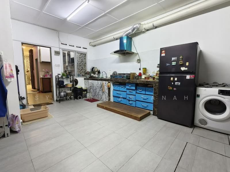 Rumah Teres 1 Tingkat untuk Dijual di Telok Panglima Garang (Selangor) - Syukor Hartanah - Kitchen - PropertyGuru.com.my