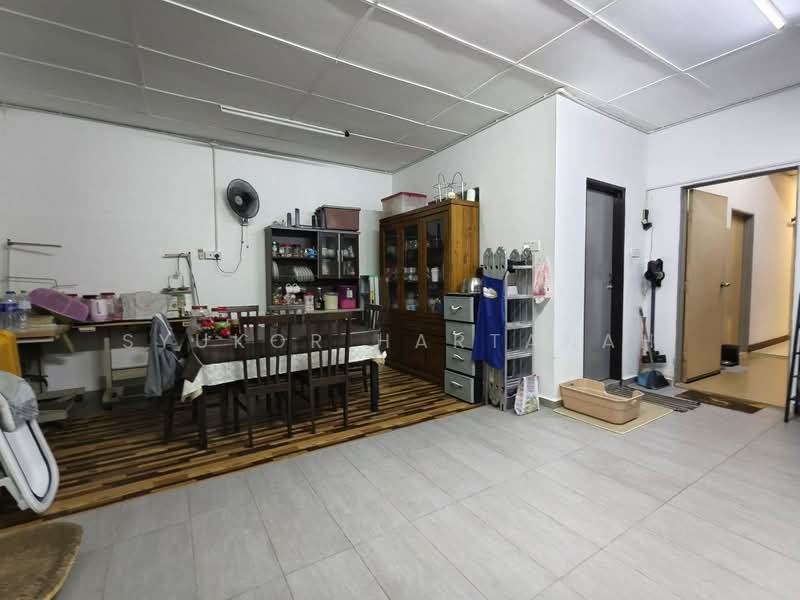 Rumah Teres 1 Tingkat untuk Dijual di Telok Panglima Garang (Selangor) - Syukor Hartanah - Dining Room - PropertyGuru.com.my
