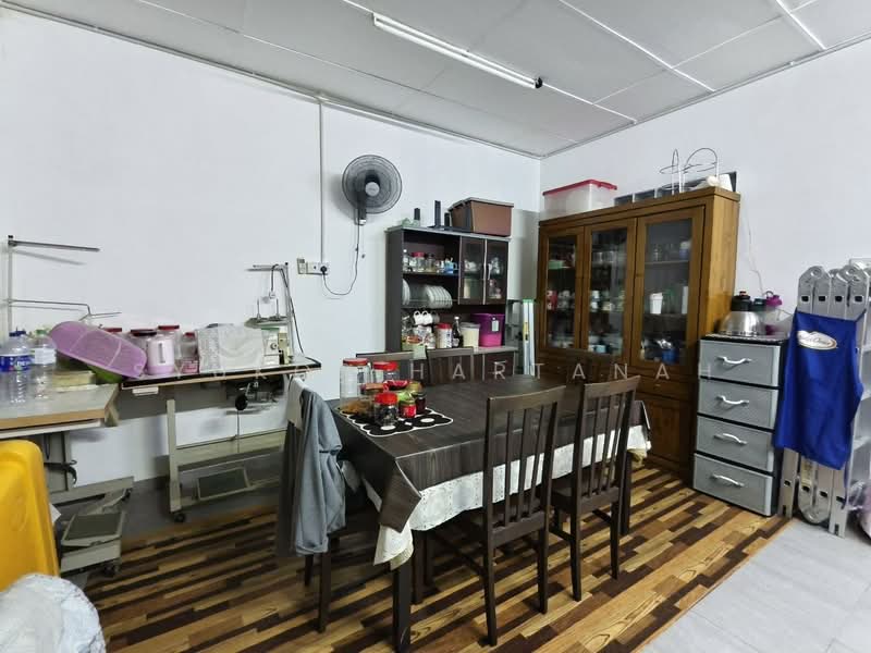 Rumah Teres 1 Tingkat untuk Dijual di Telok Panglima Garang (Selangor) - Syukor Hartanah - Dining Room - PropertyGuru.com.my