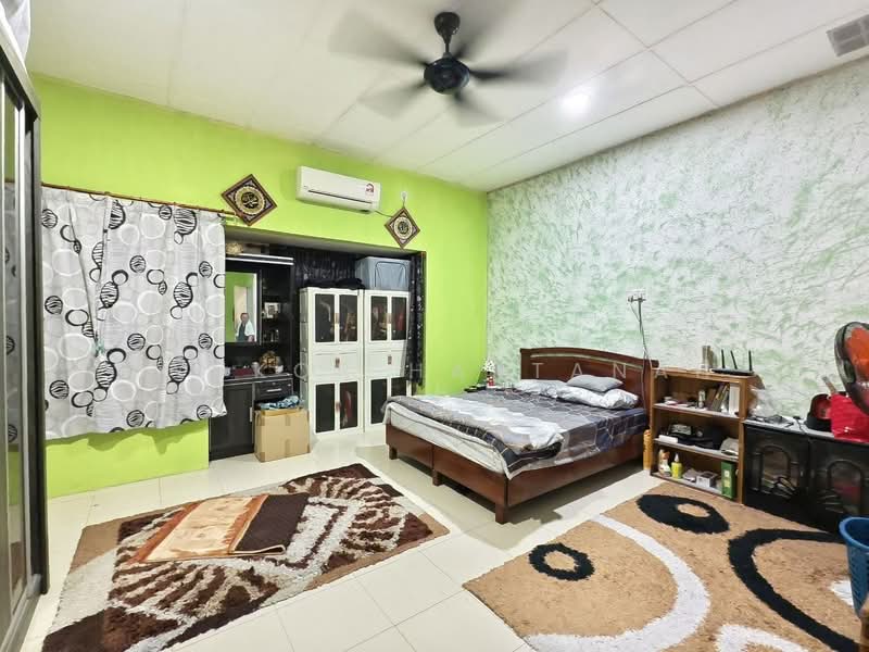 Rumah Teres 1 Tingkat untuk Dijual di Telok Panglima Garang (Selangor) - Syukor Hartanah - Bedroom - PropertyGuru.com.my