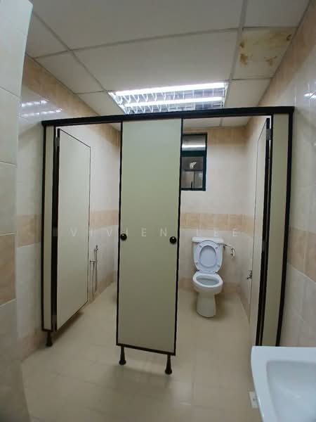 Office for Rent in KLCC (KL City Centre) - Vivien Lee - Bathroom - PropertyGuru.com.my