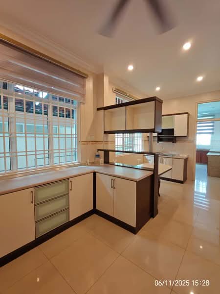 Semi-Detached House for Sale in Taman Kasturi (Melaka City) - Wesley Tan - Kitchen - PropertyGuru.com.my
