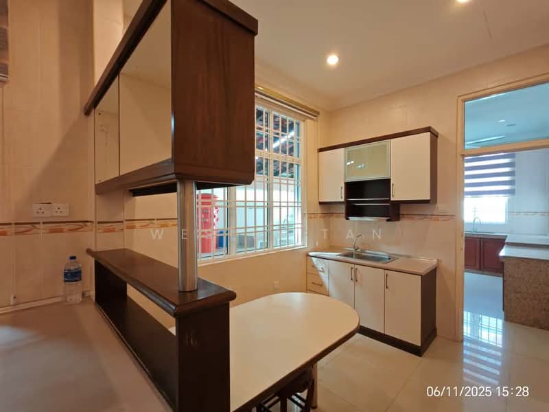 Semi-Detached House for Sale in Taman Kasturi (Melaka City) - Wesley Tan - Kitchen - PropertyGuru.com.my