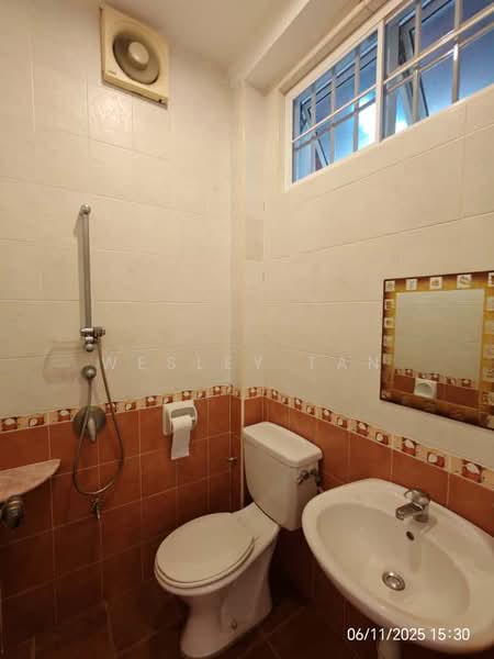 Semi-Detached House for Sale in Taman Kasturi (Melaka City) - Wesley Tan - Bathroom - PropertyGuru.com.my